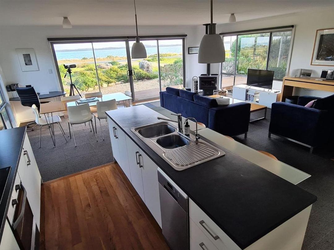 Villa Coorong Waterfront Retreat Meningie Esterno foto