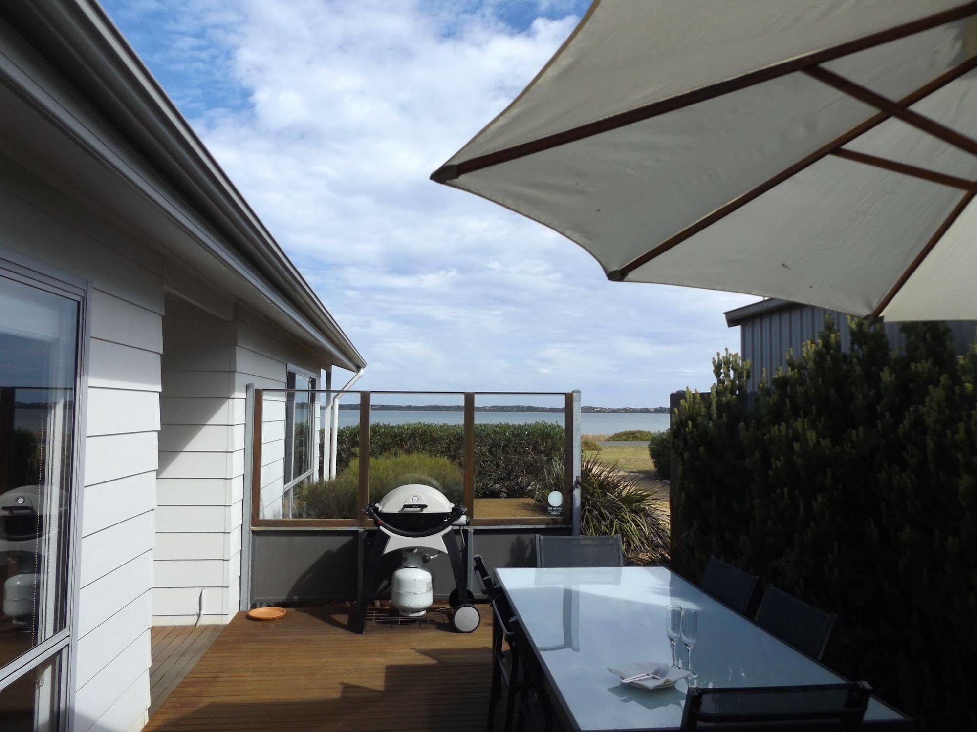 Villa Coorong Waterfront Retreat Meningie Esterno foto